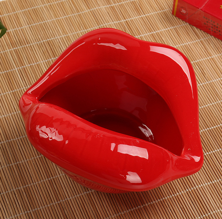 Ceramic Big Lips Ashtray