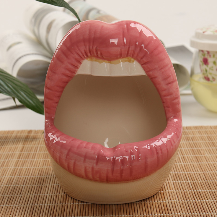 Ceramic Big Lips Ashtray
