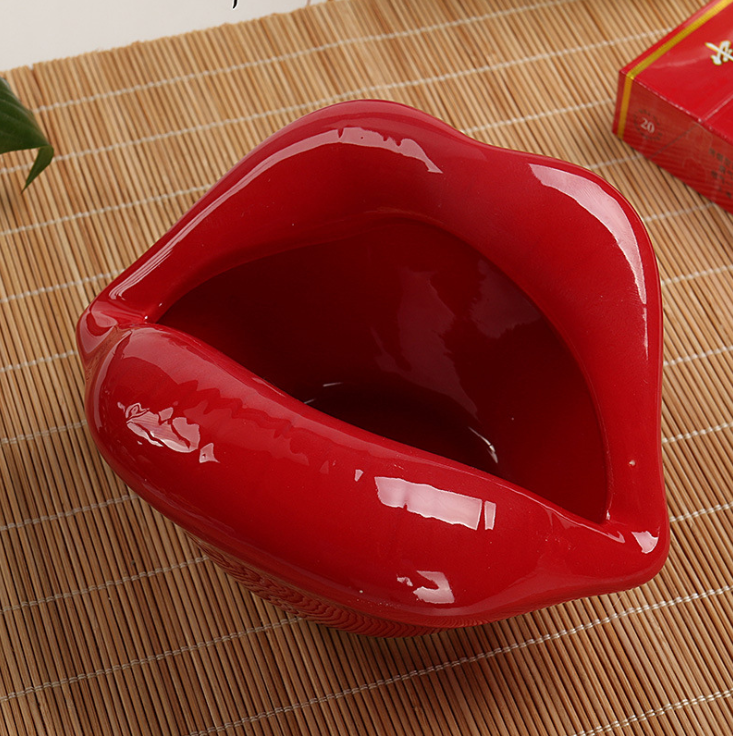 Ceramic Big Lips Ashtray